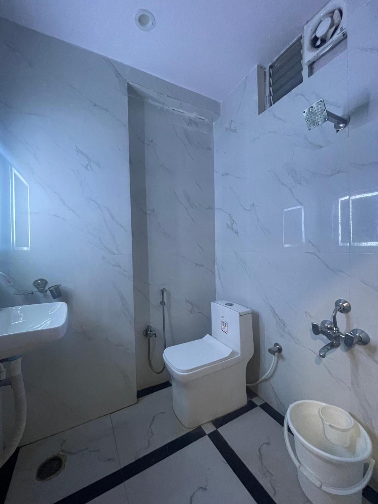 שמשבאד Hotel Eagle Grand Hyderabad Airport Zone מראה חיצוני תמונה
