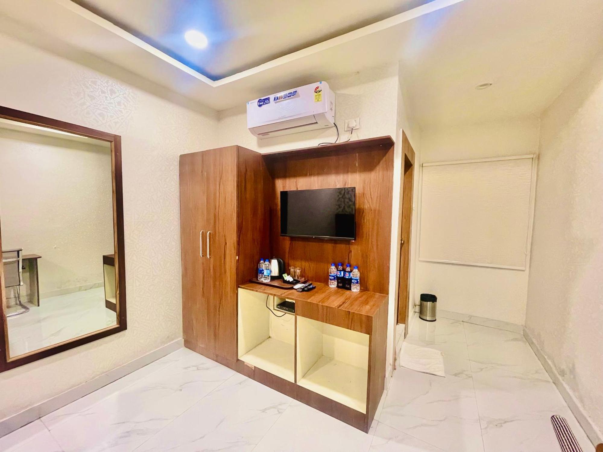 שמשבאד Hotel Eagle Grand Hyderabad Airport Zone מראה חיצוני תמונה