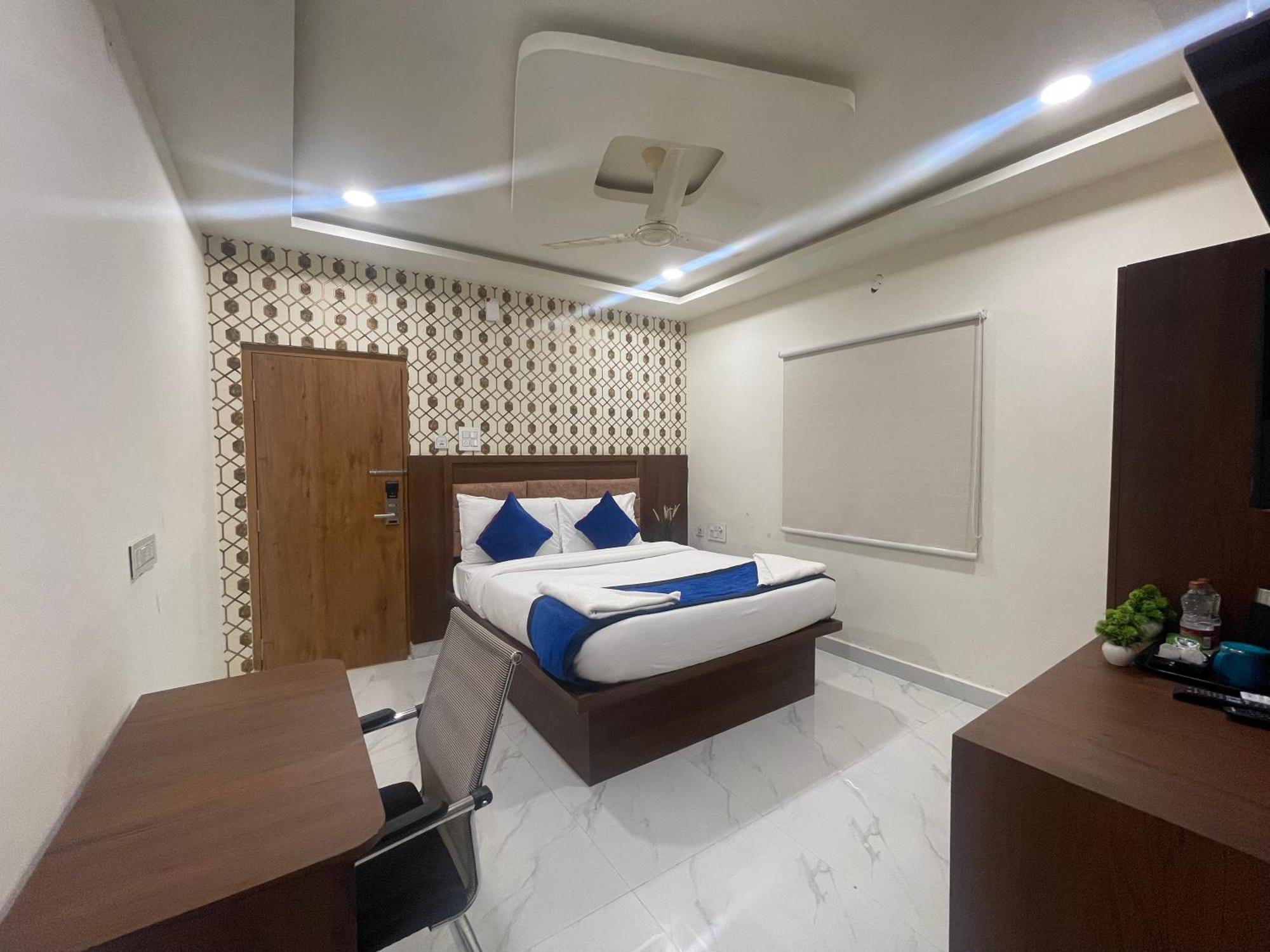 שמשבאד Hotel Eagle Grand Hyderabad Airport Zone מראה חיצוני תמונה