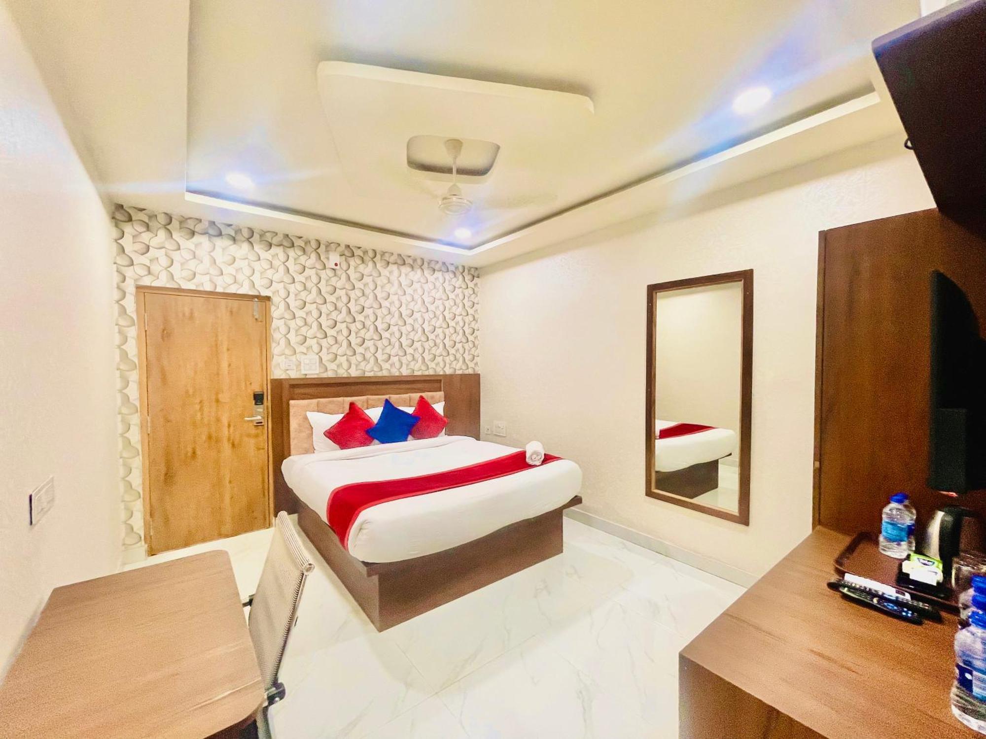 שמשבאד Hotel Eagle Grand Hyderabad Airport Zone מראה חיצוני תמונה