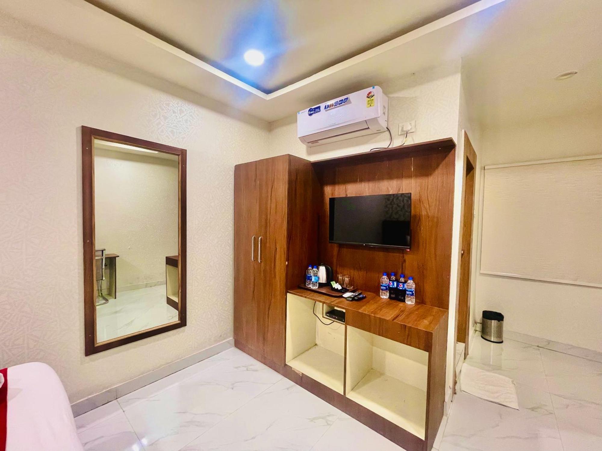 שמשבאד Hotel Eagle Grand Hyderabad Airport Zone מראה חיצוני תמונה