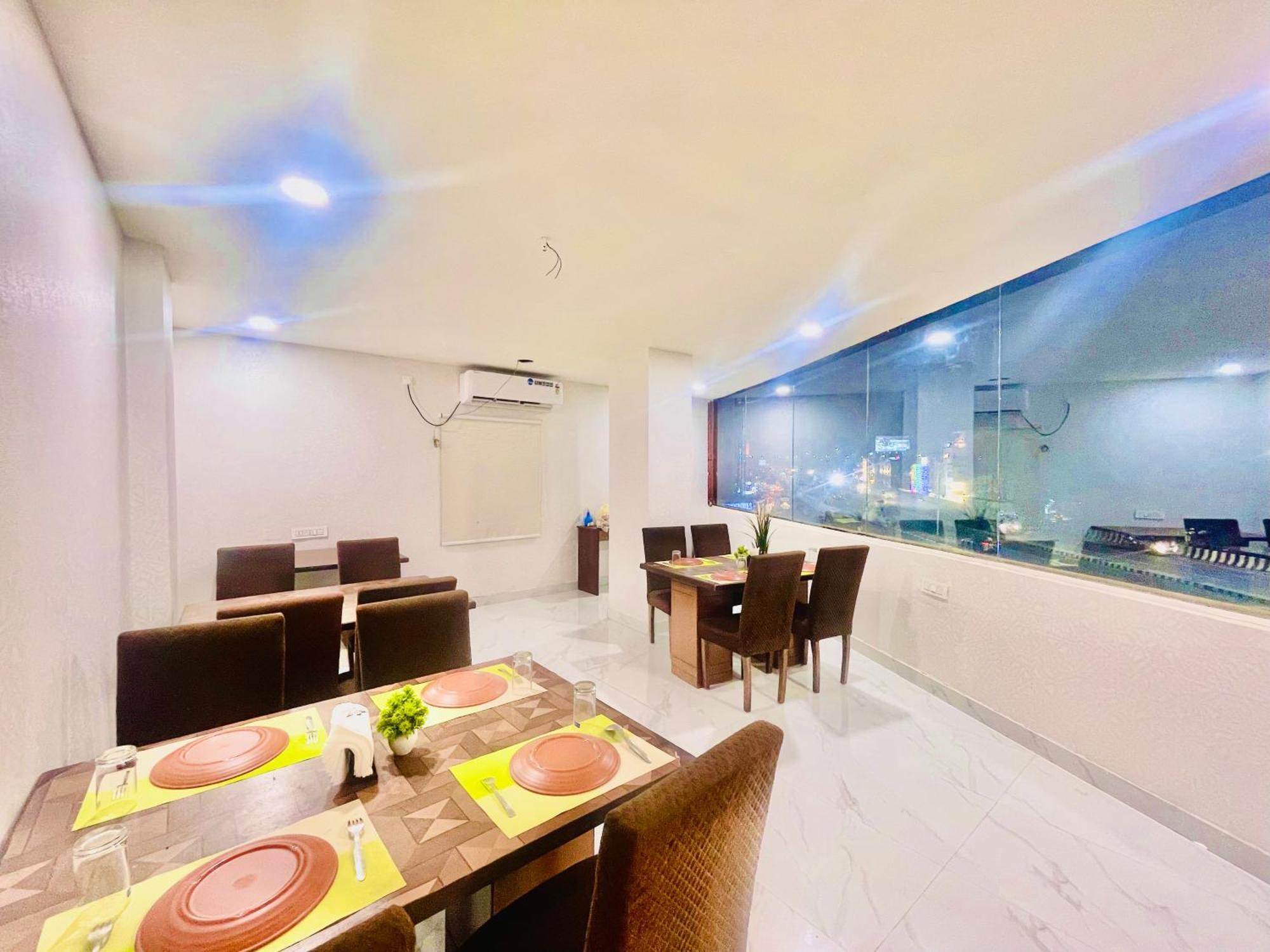 שמשבאד Hotel Eagle Grand Hyderabad Airport Zone מראה חיצוני תמונה