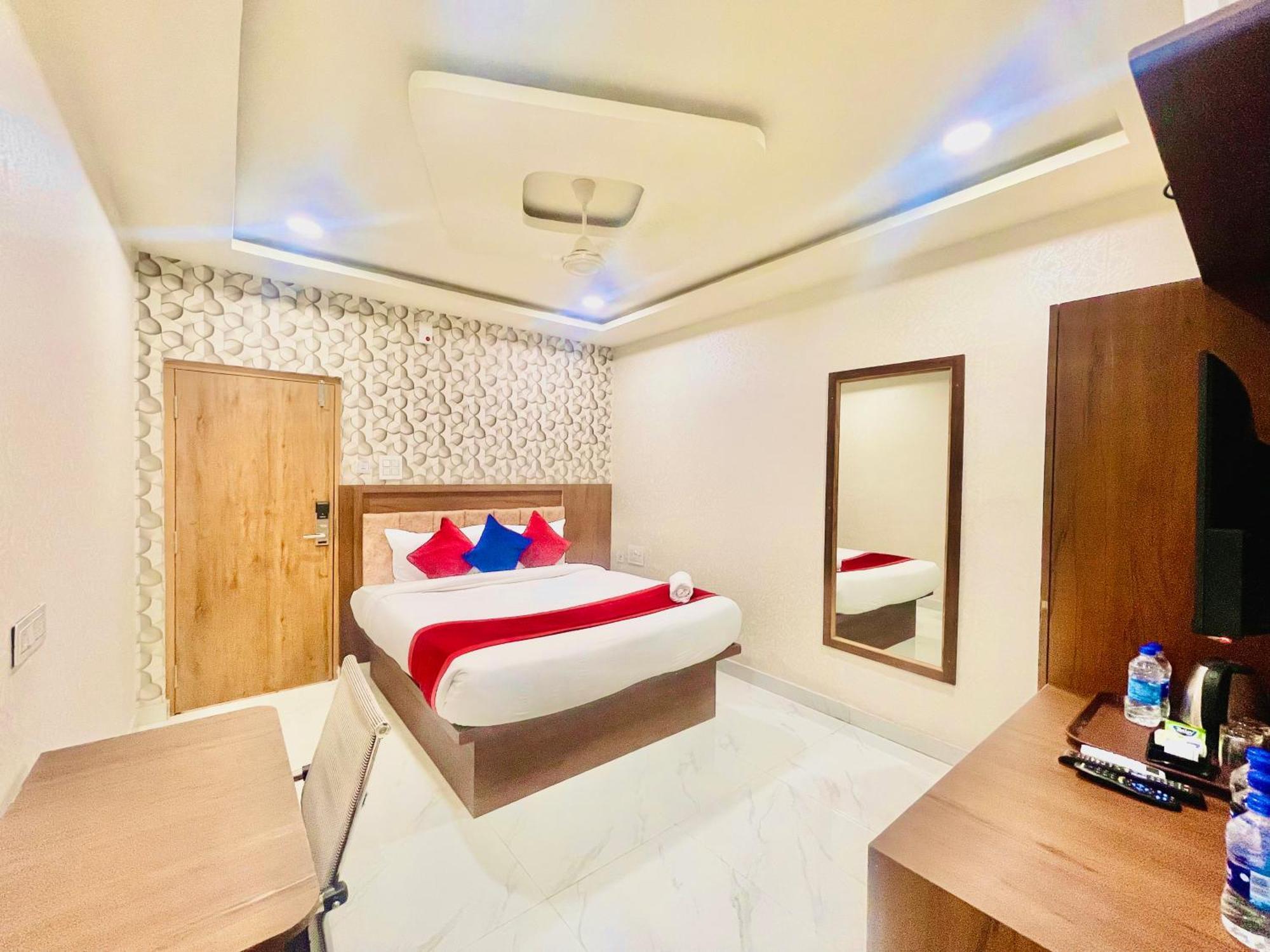 שמשבאד Hotel Eagle Grand Hyderabad Airport Zone מראה חיצוני תמונה
