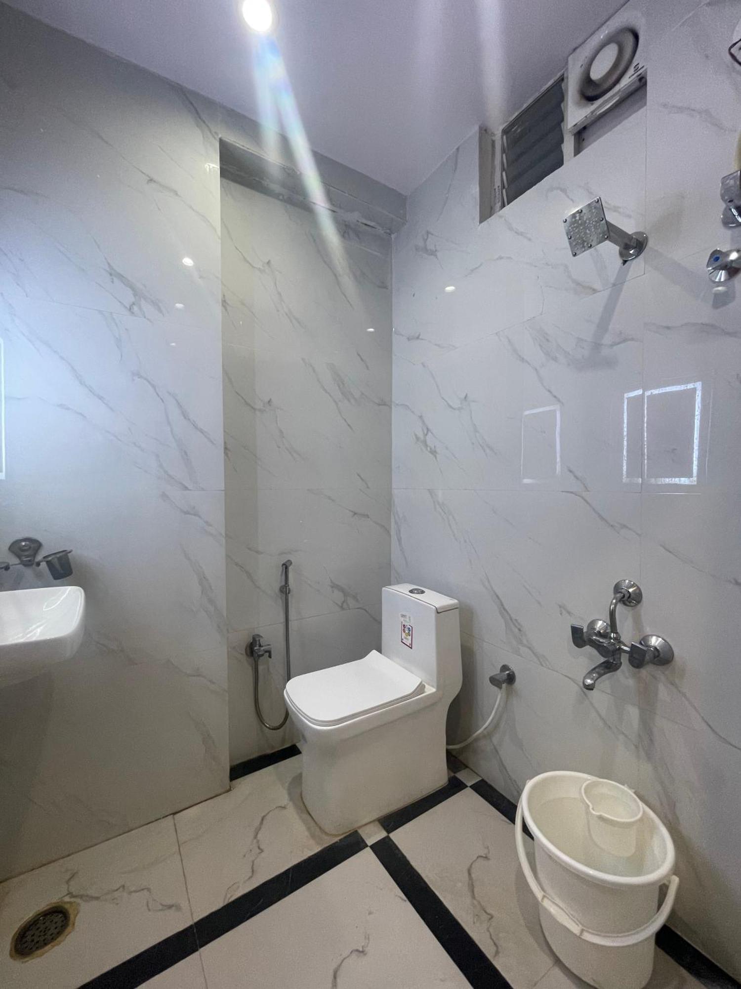 שמשבאד Hotel Eagle Grand Hyderabad Airport Zone מראה חיצוני תמונה