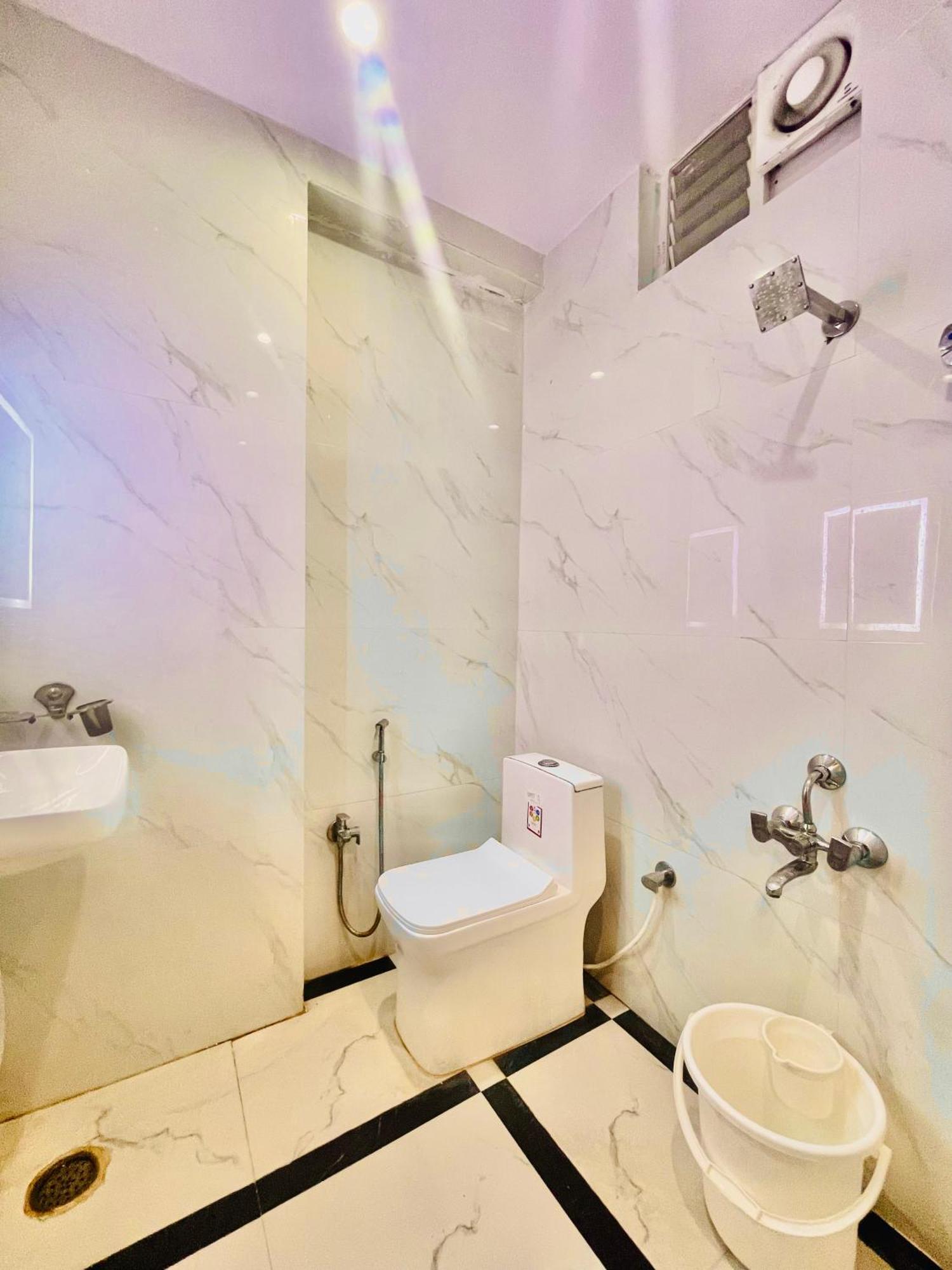 שמשבאד Hotel Eagle Grand Hyderabad Airport Zone מראה חיצוני תמונה